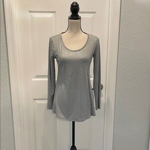 White House Black Market Light Gray Scoop Neck Long-Sleeve Top